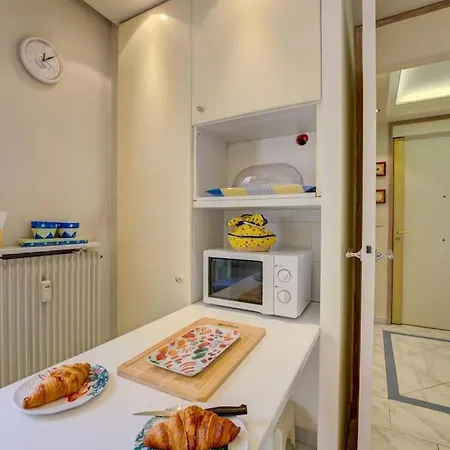 New Listing - Amazing Beach Views, 1-Bed Apt Cannes Exterior photo