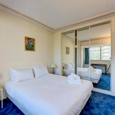 New Listing - Amazing Beach Views, 1-Bed Apt Cannes Exterior photo
