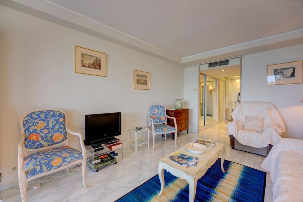 Apartamento New Listing - Amazing Views, 1-bed Cannes